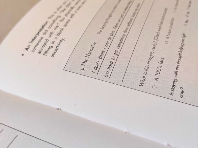 Close-up of the 120 GSM alabaster paper inside the journal, showing no ink bleed-through